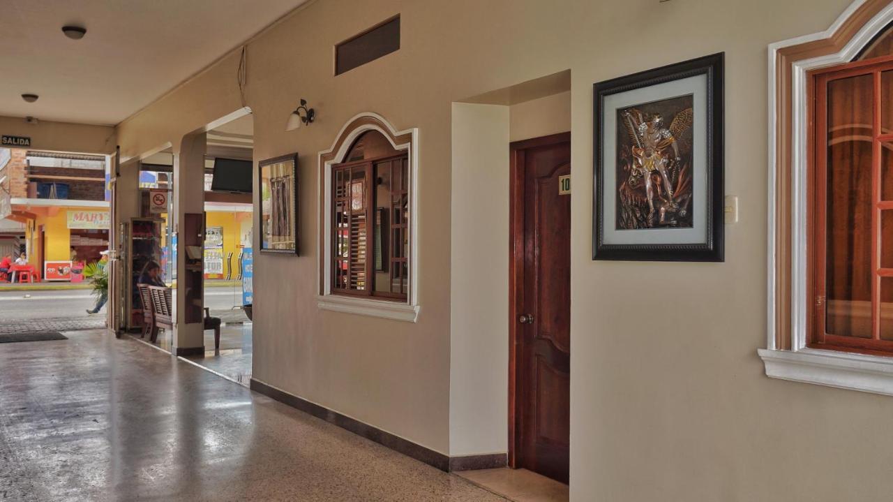 Vallejo Hotel Huaquillas Kültér fotó