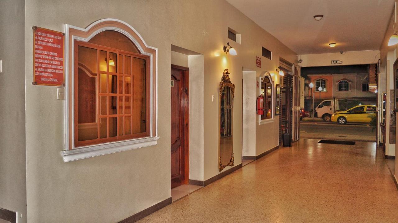 Vallejo Hotel Huaquillas Kültér fotó