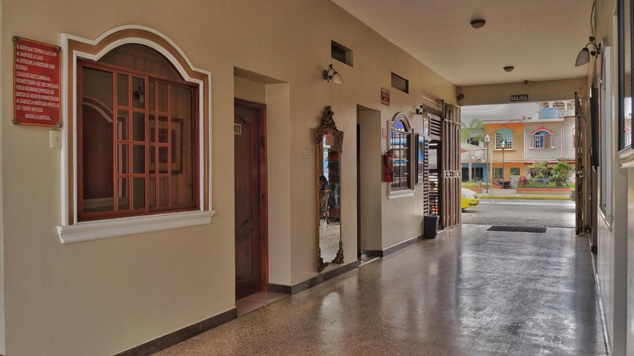 Vallejo Hotel Huaquillas Kültér fotó