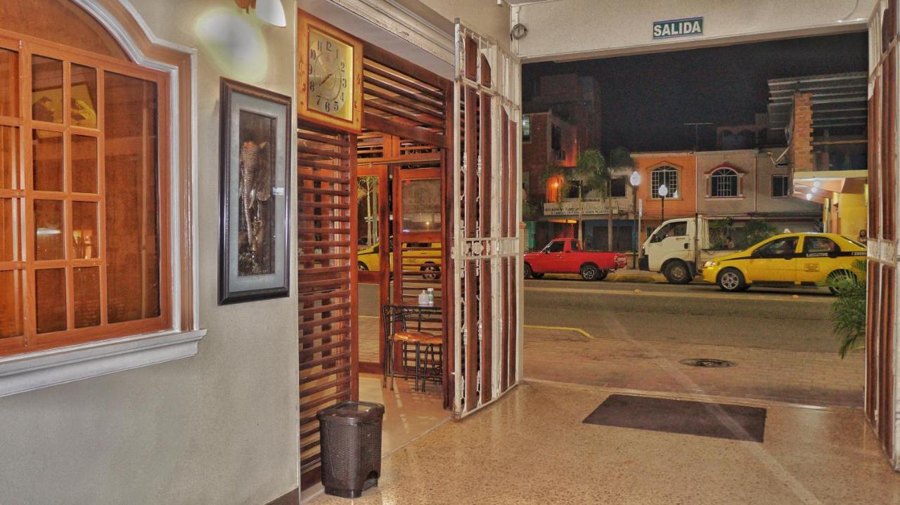 Vallejo Hotel Huaquillas Kültér fotó