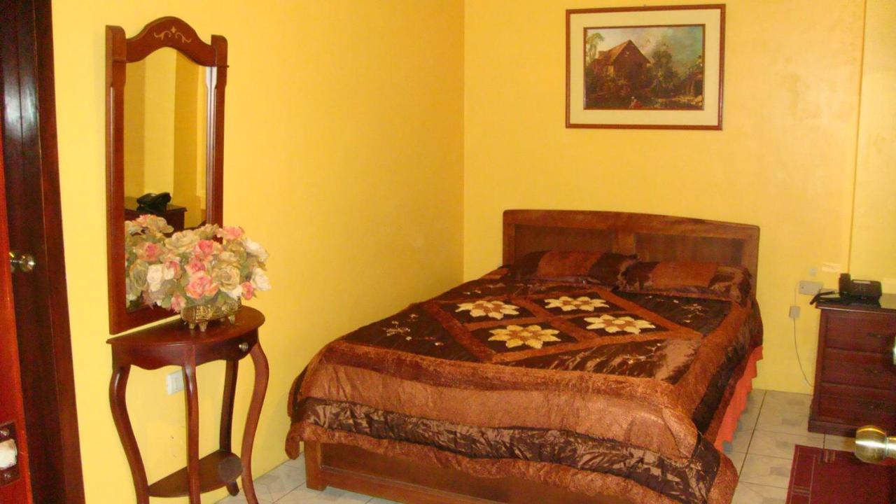 Vallejo Hotel Huaquillas Kültér fotó